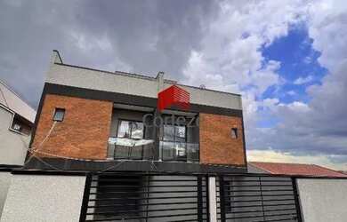 Imagem: A casa possui 3 Dormitórios, 3 Banheiros, 2 Vagas na garagem