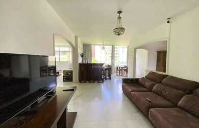 Imagem: O apartamento possui 4 Dormitórios, 5 Banheiros, 2 Vagas na