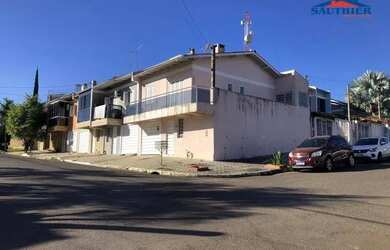 Imagem: A casa possui 2 Dormitórios, 1 Banheiro, 1 Vaga na garagem