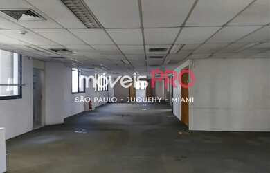 Imagem: O depósito possui 5 Vagas na garagem, 254m² de Área e está