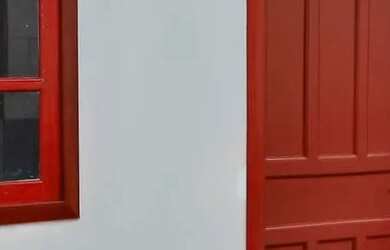 Imagem: A casa possui 2 Dormitórios, 1 Banheiro, 1 Vaga na garagem