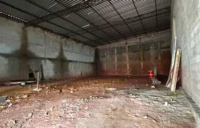 Imagem: O depósito possui 330m² de Área e está localizado em Jardim