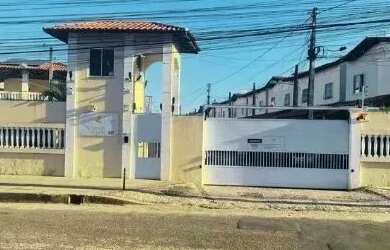 Imagem: A casa possui 3 Dormitórios, 2 Banheiros, 1 Vaga na garagem