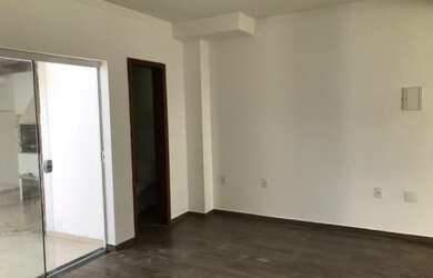 Imagem 5: Sobrado 2 dormitórios, Rio Vermelho, Água e Luz legalizados