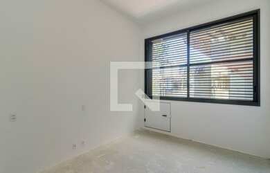 Imagem: O studio possui 1 Dormitório, 1 Banheiro, 25m² de Área e