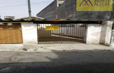 Imagem: A casa possui 4 Dormitórios, 2 Banheiros, 2 Vagas na garagem