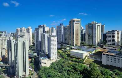 Imagem: O apartamento possui 2 Dormitórios, 3 Banheiros, 2 Vagas na