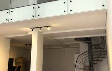 Imagem 14: Sala Comercial com Mezanino para Locação Anual no Bairro Pioneiros em...