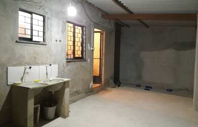 Imagem: A casa possui 2 Dormitórios, 1 Banheiro, 50m² de Área e