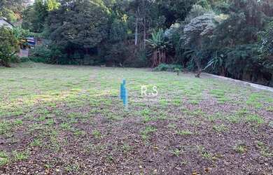 Imagem: O terreno à venda possui 1200m² de Área e está localizado