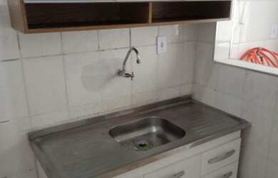 Imagem: O apartamento possui 1 Dormitório, 1 Banheiro, 1 Vaga na garagem