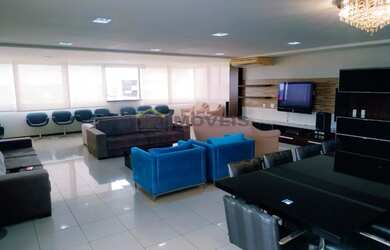 Imagem: O apartamento possui 4 Dormitórios, 1 Banheiro, 1 Vaga na garagem