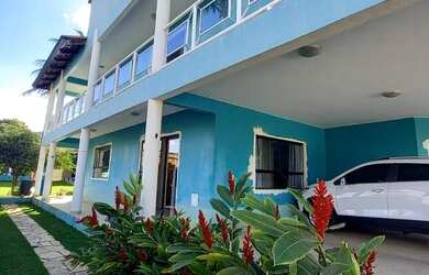 Imagem: A casa em condomínio possui 5 Dormitórios, 5 Banheiros, 3