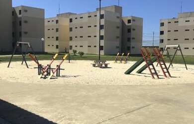 Imagem: O apartamento possui 2 Dormitórios, 1 Banheiro, 1 Vaga na garagem