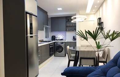 Imagem: O apartamento possui 2 Dormitórios, 1 Banheiro, 1 Vaga na garagem