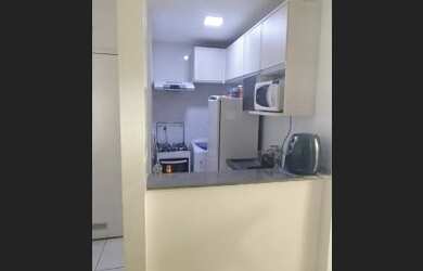 Imagem: O apartamento possui 2 Dormitórios, 1 Banheiro, 1 Vaga na garagem