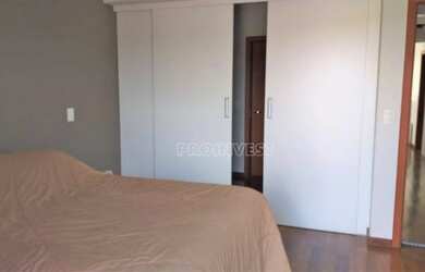 Imagem 11: Casa na Granja Viana. Piscina, Churrasqueira, VarandaeLareira