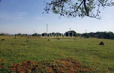 Imagem: O terreno possui 5.600m² de Área e está localizado em Chácaras