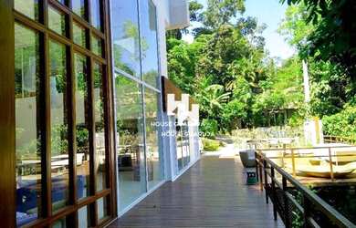 Imagem: A casa em condomínio possui 5 Dormitórios, 5 Banheiros, 5