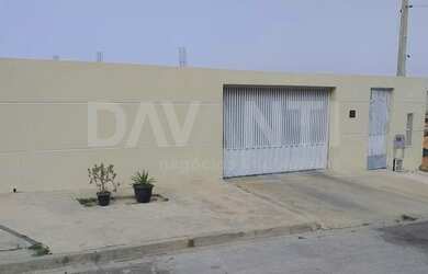 Imagem: A casa possui 2 Dormitórios, 1 Banheiro, 3 Vagas na garagem