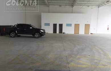 Imagem: O depósito possui 5 Vagas na garagem, 741m² de Área, Imóvel