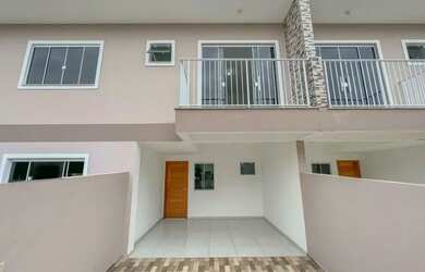 Imagem: A casa possui 2 Dormitórios, 2 Banheiros, 1 Vaga na garagem