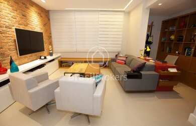 Imagem: O apartamento possui 3 Dormitórios, 2 Banheiros, 1 Vaga na