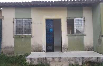 Imagem: A casa possui 2 Dormitórios, 1 Banheiro e está localizado