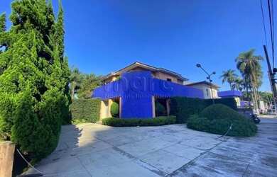 Imagem: A casa possui 5 Dormitórios, 5 Banheiros, 5 Vagas na garagem