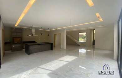 Imagem: A casa em condomínio possui 3 Dormitórios, 4 Banheiros, 4