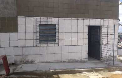 Imagem: A casa possui 2 Dormitórios, 1 Banheiro, 1m² de Área e está