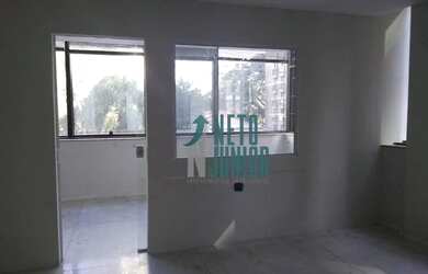 Imagem: O depósito possui 4 Vagas na garagem e 135m² de Área e está