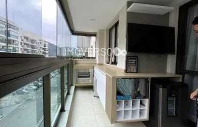 Imagem: O apartamento possui 2 Dormitórios, 2 Banheiros, 1 Vaga na