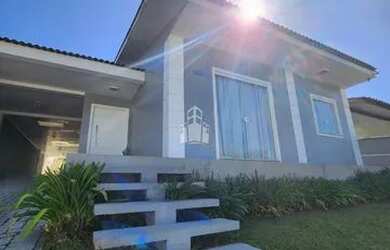 Imagem: A casa possui 3 Dormitórios, 4 Banheiros, 4 Vagas na garagem