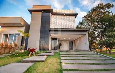 Imagem: A casa em condomínio possui 3 Dormitórios, 4 Banheiros, 4