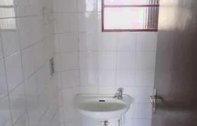 Imagem 6: IMOBILIARIA JUVEVE ALUGA APARTAMENTO AGUA VERDE AV ESTADOS PRX KENNEDY CEMITERIO 3 DORMITO