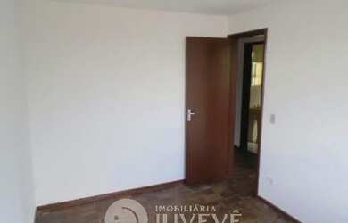 Imagem 11: IMOBILIARIA JUVEVE ALUGA APARTAMENTO AGUA VERDE AV ESTADOS PRX KENNEDY CEMITERIO 3 DORMITO