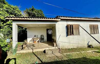 Imagem 6: Casa com 3 dormitórios e amplo terreno no bairro Tomazetti