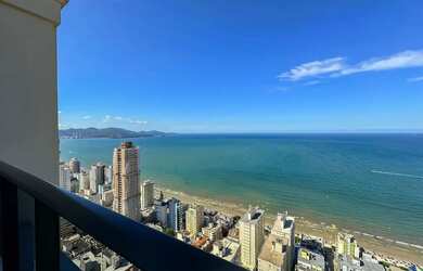 Imagem: O apartamento na cobertura possui 5 Dormitórios, 5 Banheiros