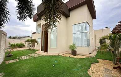 Imagem 3: Sobrado com 4 Quartos, Piscina e Churrasqueira na 407 Sul