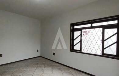 Imagem 6: Casa localizada no bairro Aventureiro, composta por dois quartos, varanda...