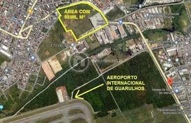 Imagem: O depósito possui 98.000m² de Área e está localizado em