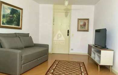 Imagem: O apartamento possui 1 Dormitório, 1 Banheiro, 50m² de Área