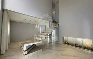 Imagem: A casa possui 5 Dormitórios, 5 Banheiros, 3 Vagas na garagem