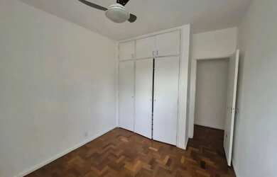 Imagem 13: Apartamento à venda com 4 dormitórios sendo 1 suíte, 2 banheiros e...