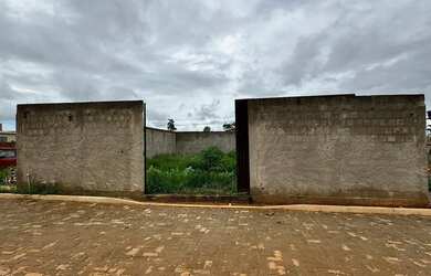 Imagem: O terreno possui 200m² de Área e está localizado em Setor