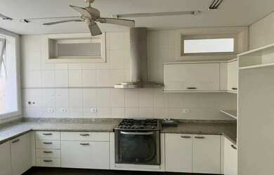 Imagem 4: Casa alto padrão 1.120m², 5 vagas, Jardim Acapulco, Guarujá/SP