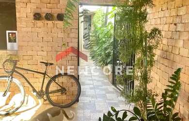 Imagem: A casa possui 3 Dormitórios, 3 Banheiros, 3 Vagas na garagem