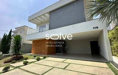 Imagem: A casa possui 4 Dormitórios, 4 Banheiros, 4 Vagas na garagem