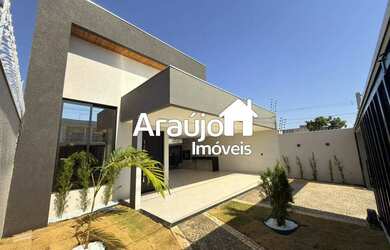 Imagem: A casa possui 4 Dormitórios, 5 Banheiros, 4 Vagas na garagem